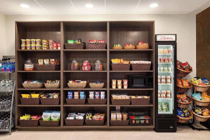 Snack bar