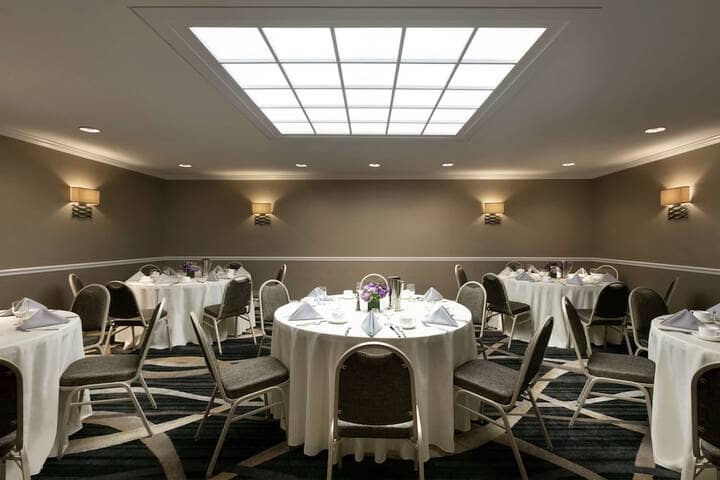 Meeting facility